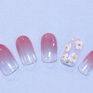 グラデーション×乳白色手描きフラワー