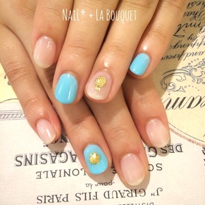 シースルー × 夏モチーフパーツネイル