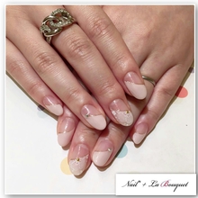 斜めフレンチ×レース編みフラワーネイル（ピンク）